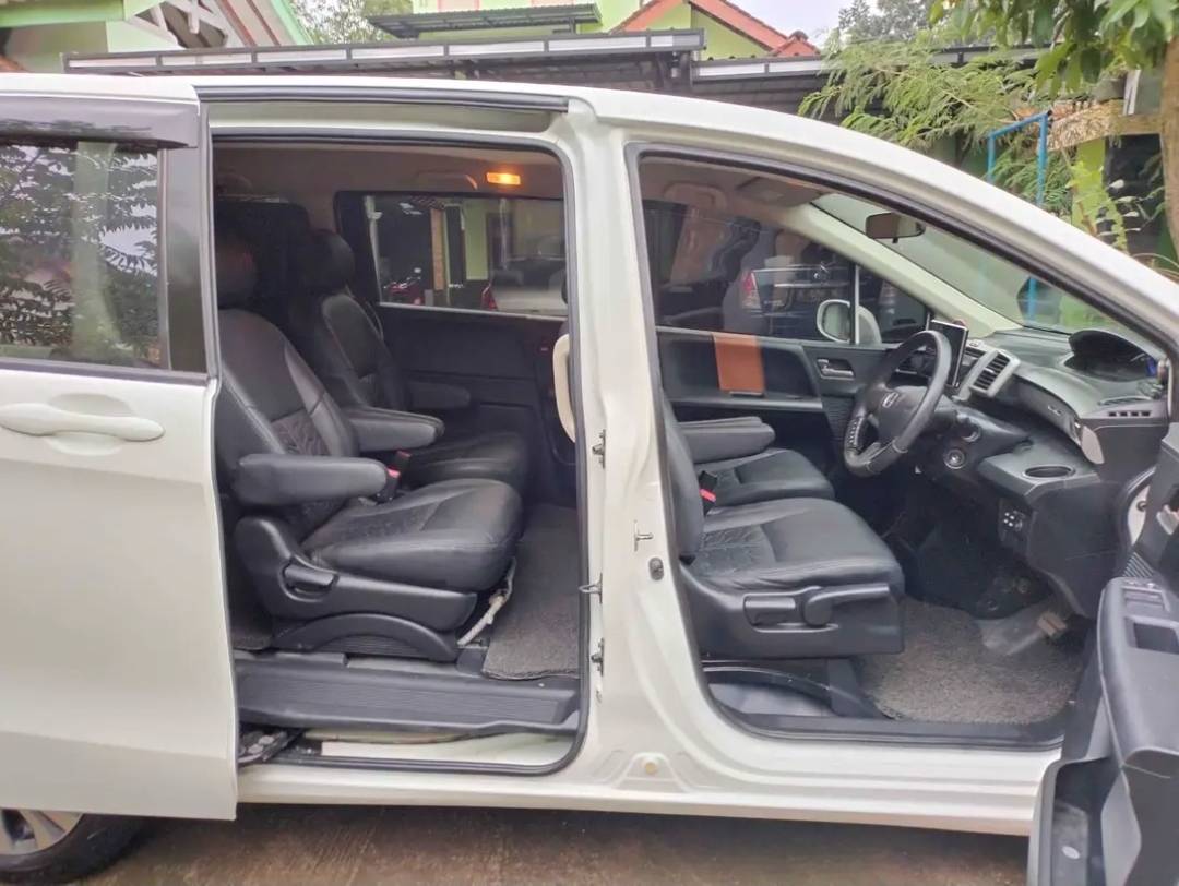 2013 Honda Freed 2013 Honda Freed