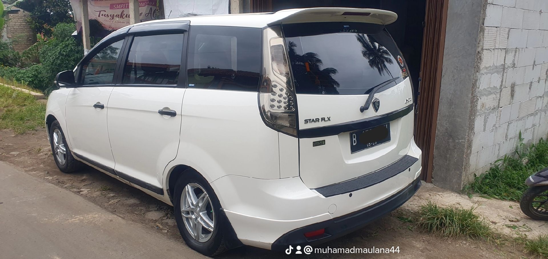 2014 Proton Exora Star FLX 2014 Proton Exora Star FLX