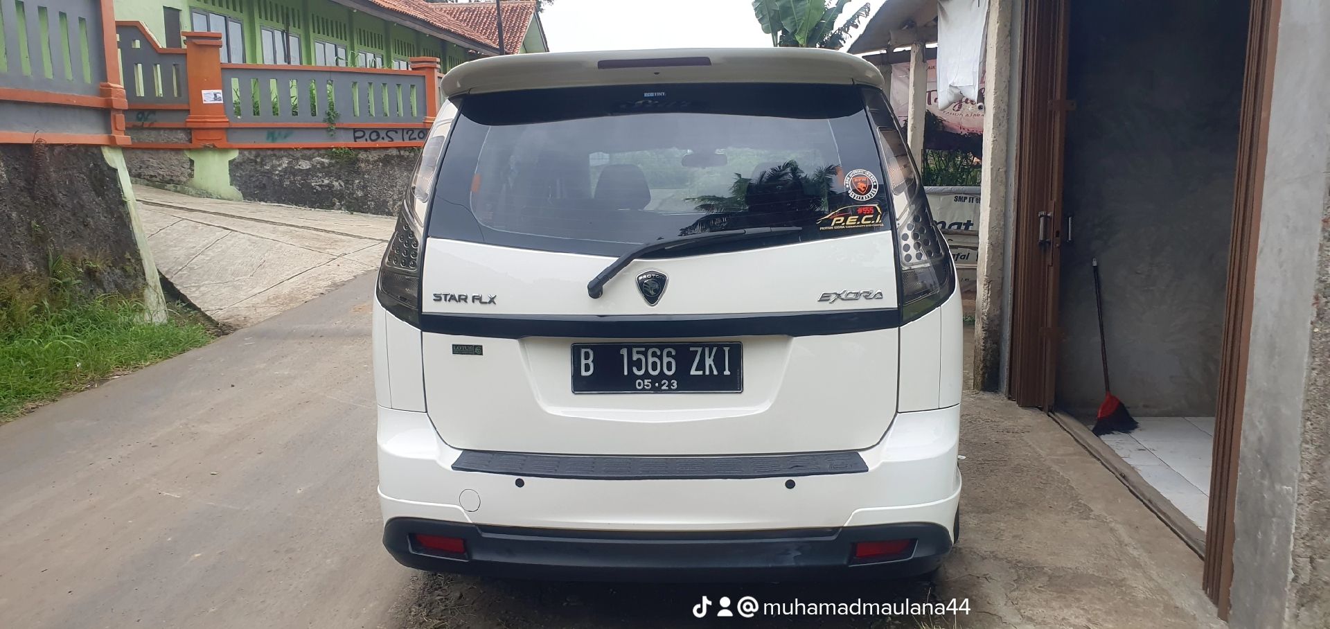 2014 Proton Exora Star FLX 2014 Proton Exora Star FLX