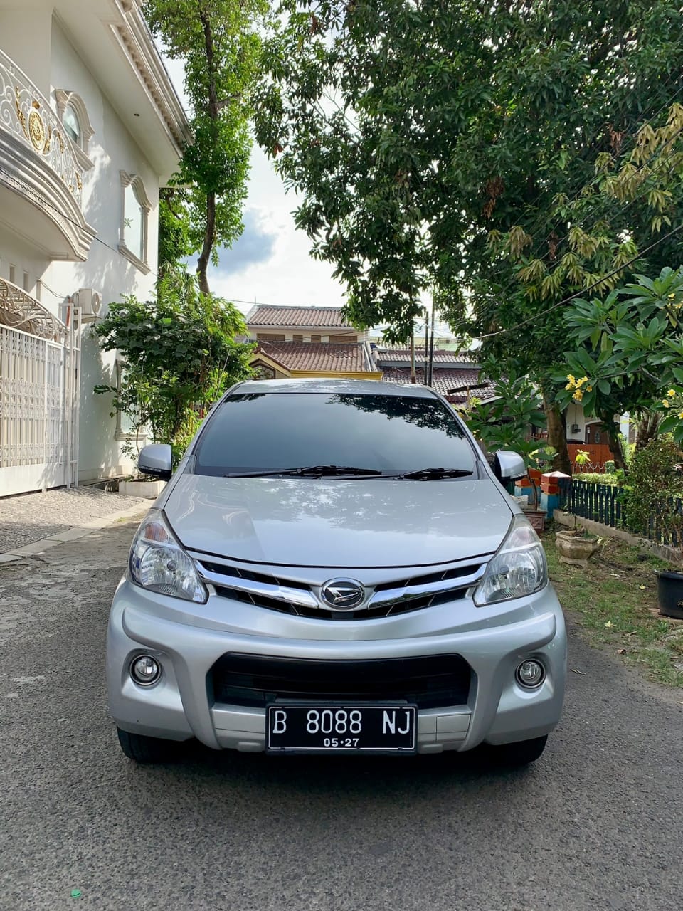 Second Hand 2012 Daihatsu Xenia 1.3 R CVT Second Hand 2012 Daihatsu Xenia 1.3 R CVT