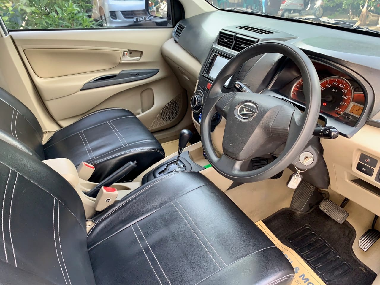 2012 Daihatsu Xenia 1.3 R CVT 2012 Daihatsu Xenia 1.3 R CVT