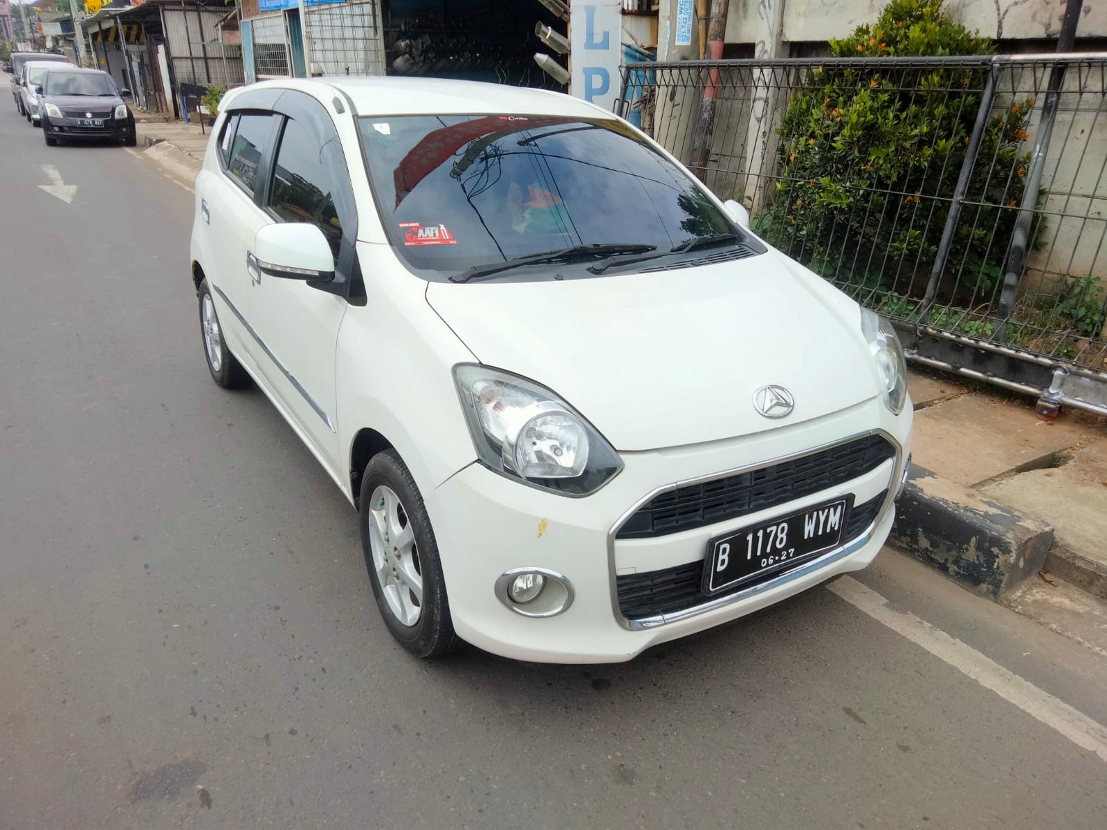 2016 Daihatsu Ayla 1.0L X AT 2016 Daihatsu Ayla 1.0L X AT