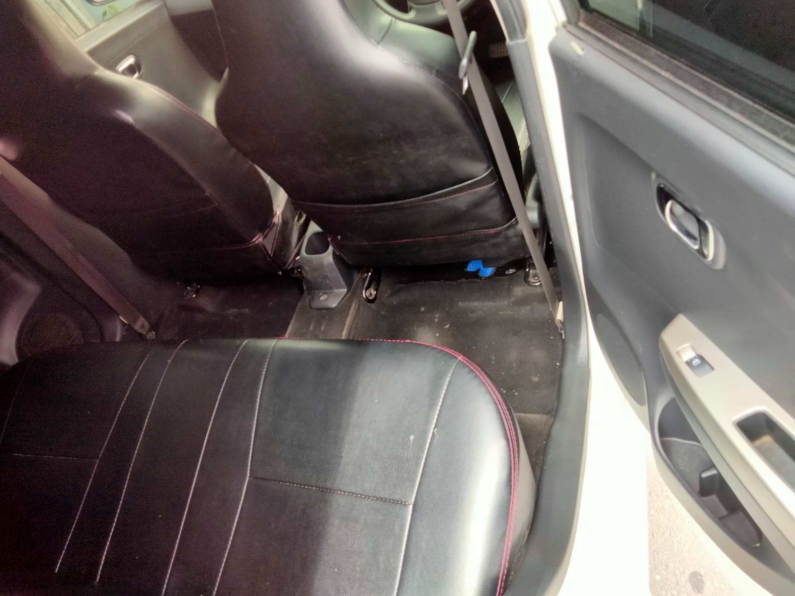 2016 Daihatsu Ayla 1.0L X AT 2016 Daihatsu Ayla 1.0L X AT