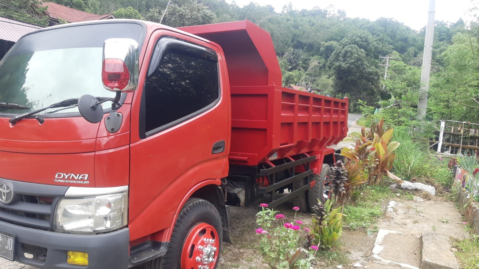 2010 Toyota Hilux  SC 4X2 3.0 E MT DIESEL 2010 Toyota Hilux  SC 4X2 3.0 E MT DIESEL