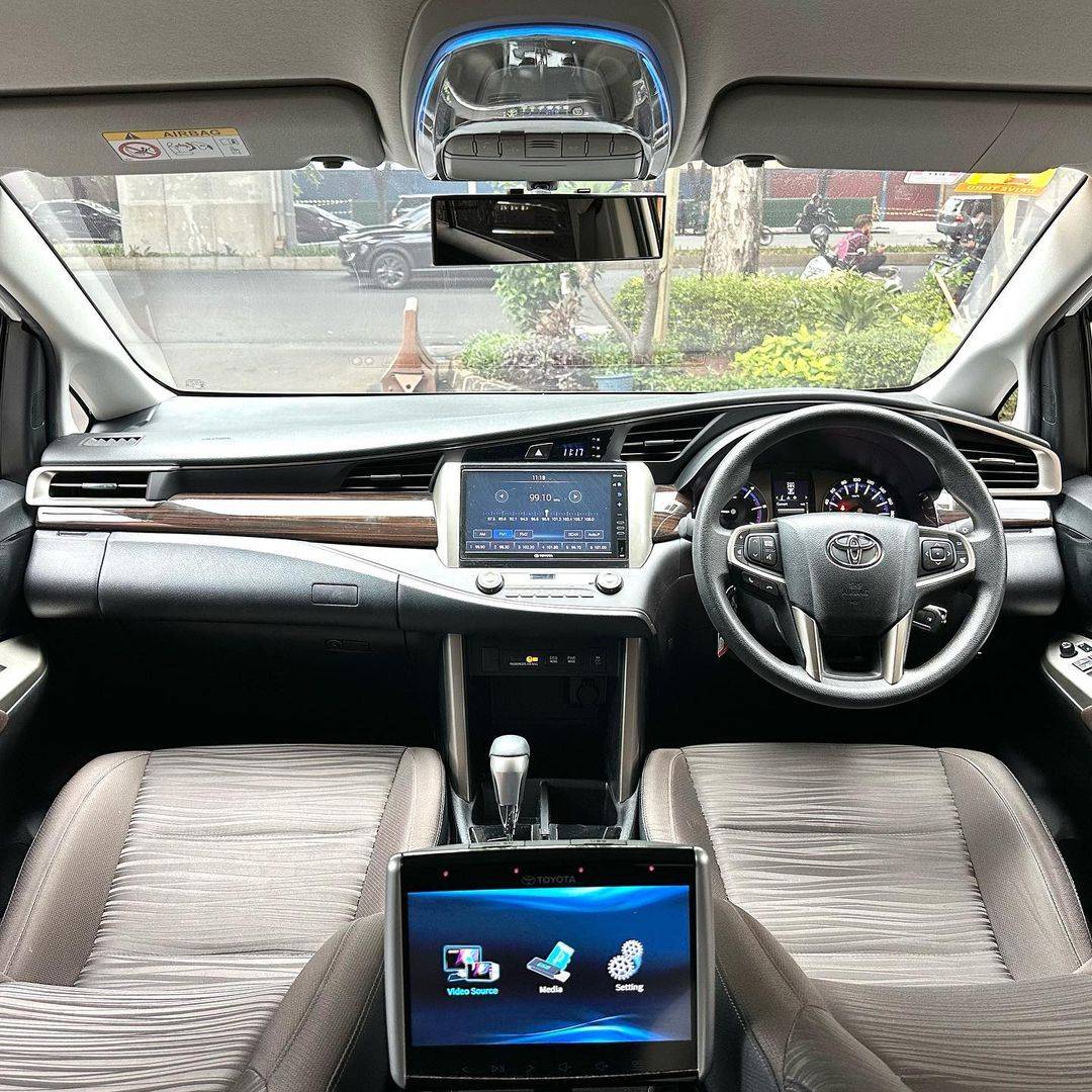 2021 Toyota Kijang Innova 2021 Toyota Kijang Innova