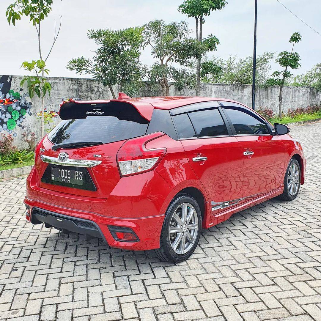 2016 Toyota Yaris 2016 Toyota Yaris