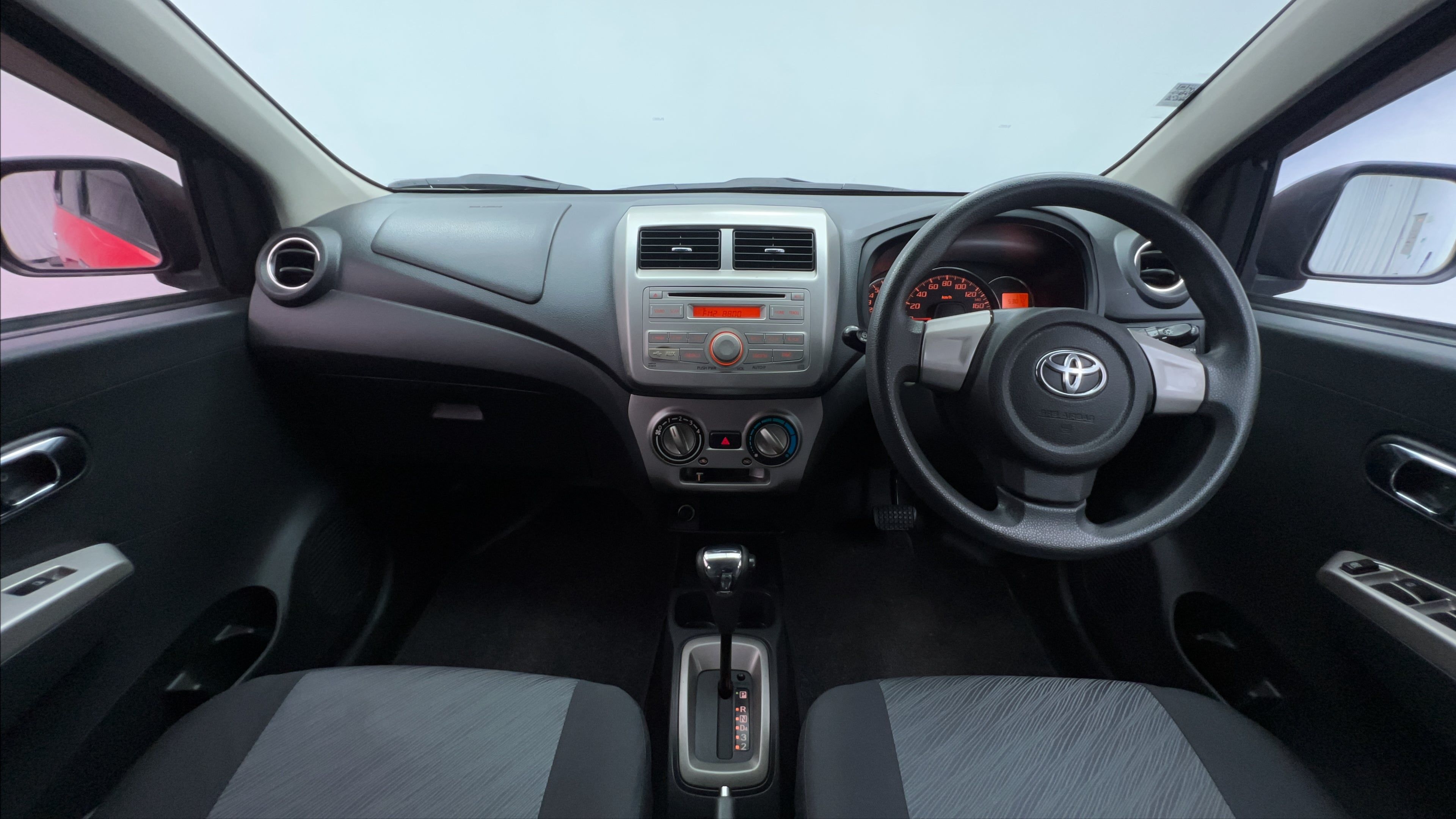Dijual 2016 Toyota Agya  1.0 G AT 1.0 G AT Bekas