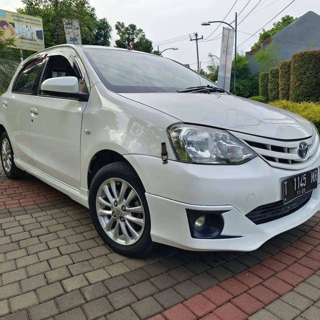 2015 Toyota Etios Valco 2015 Toyota Etios Valco