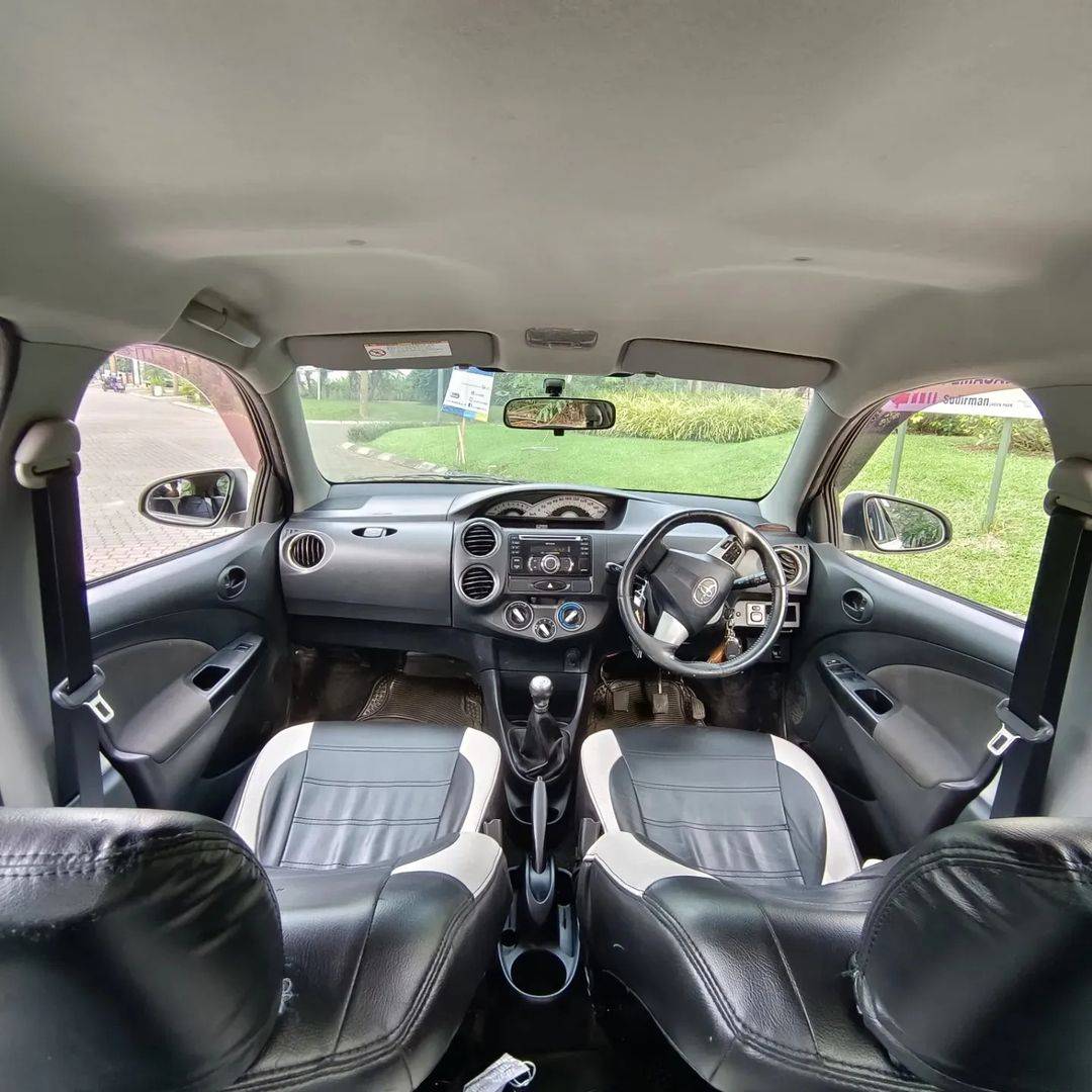 2015 Toyota Etios Valco 2015 Toyota Etios Valco