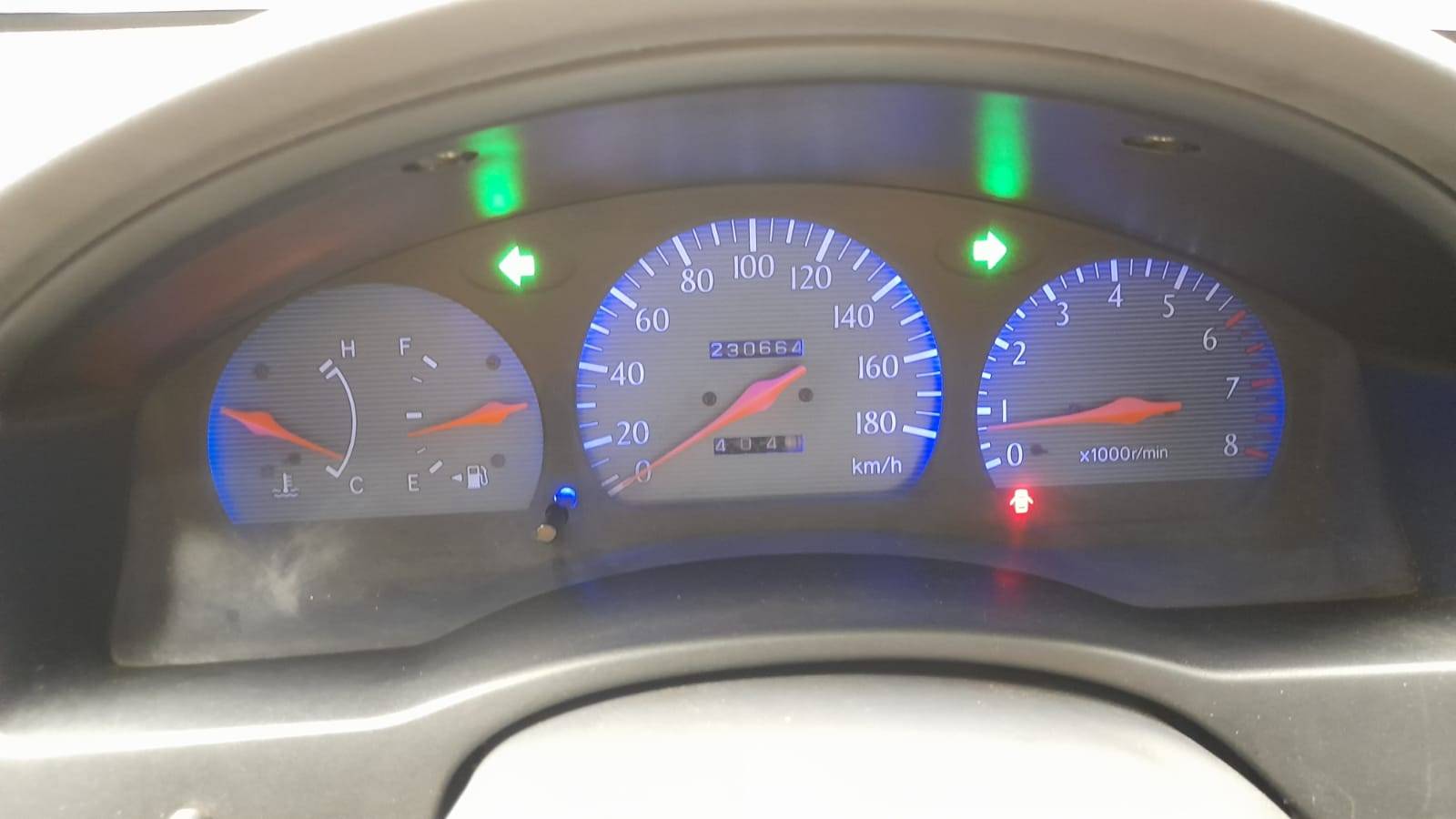 2000 Toyota Soluna 2000 Toyota Soluna