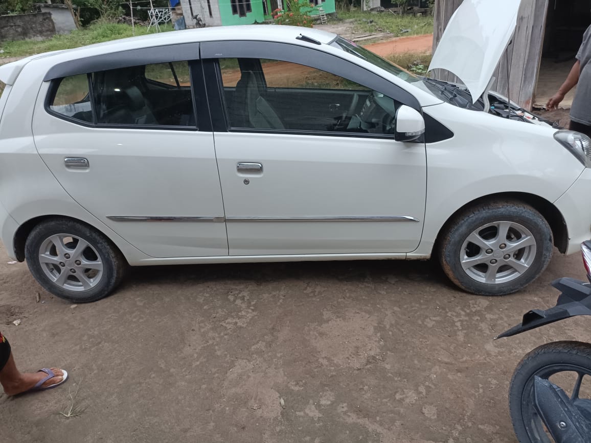 2015 Daihatsu Ayla 2015 Daihatsu Ayla