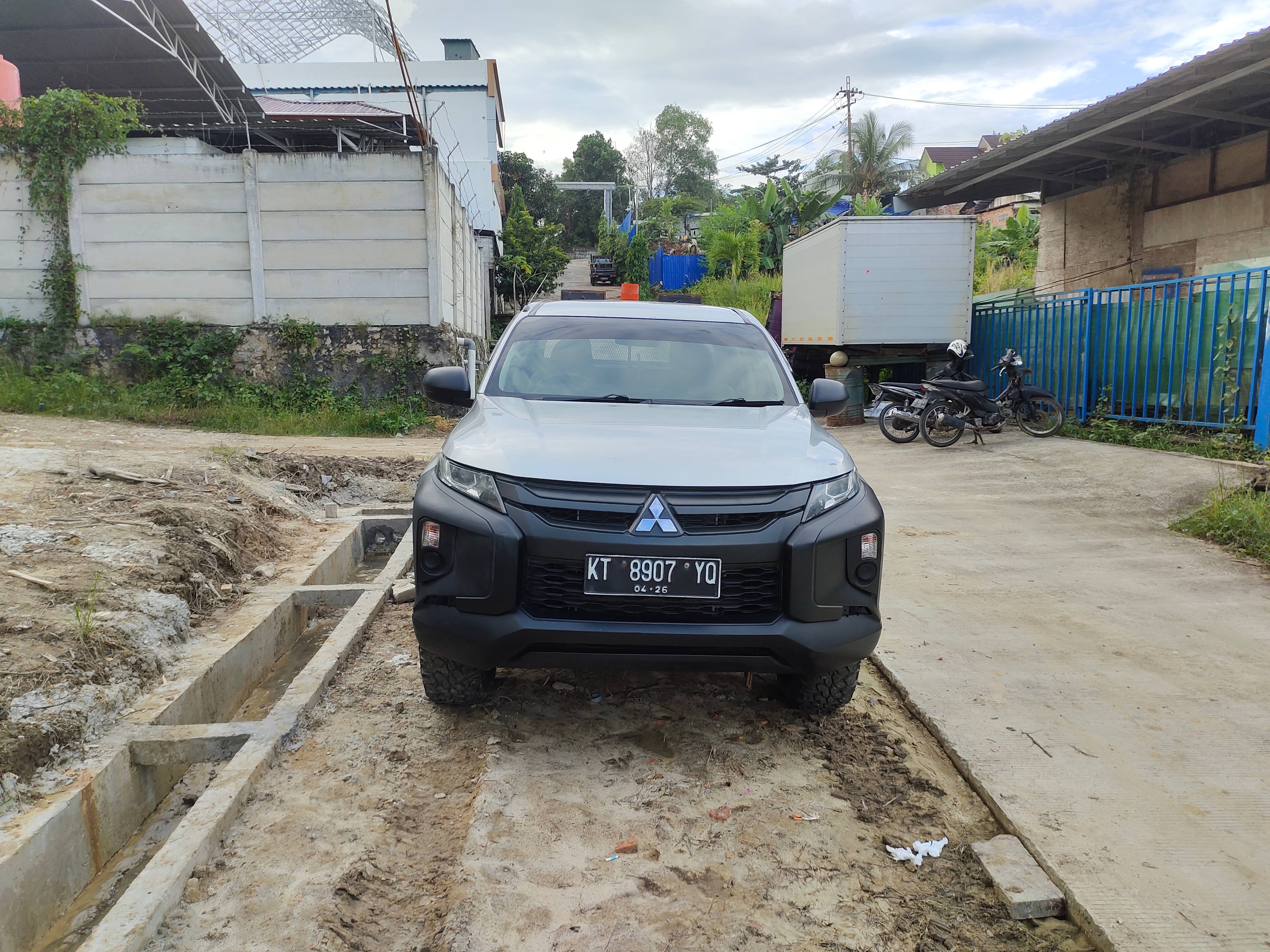 2021 Mitsubishi Triton HDX MT Double Cab 4WD HDX MT Double Cab 4WD bekas