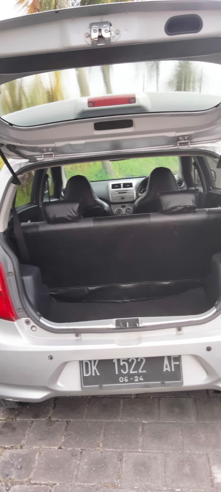 2014 Daihatsu Ayla  2014 Daihatsu Ayla