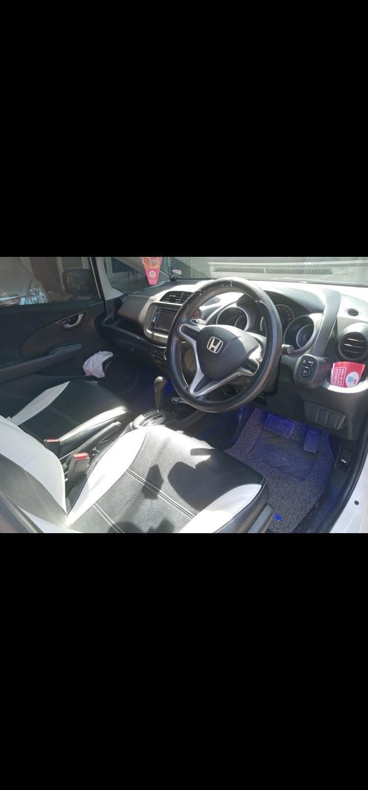 2010 Honda Jazz 2010 Honda Jazz