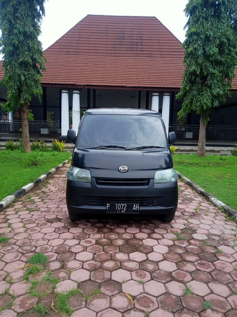 Second Hand 2010 Daihatsu Gran Max MB Minibus 1.3L D Mini Bus MT Second Hand 2010 Daihatsu Gran Max MB Minibus 1.3L D Mini Bus MT