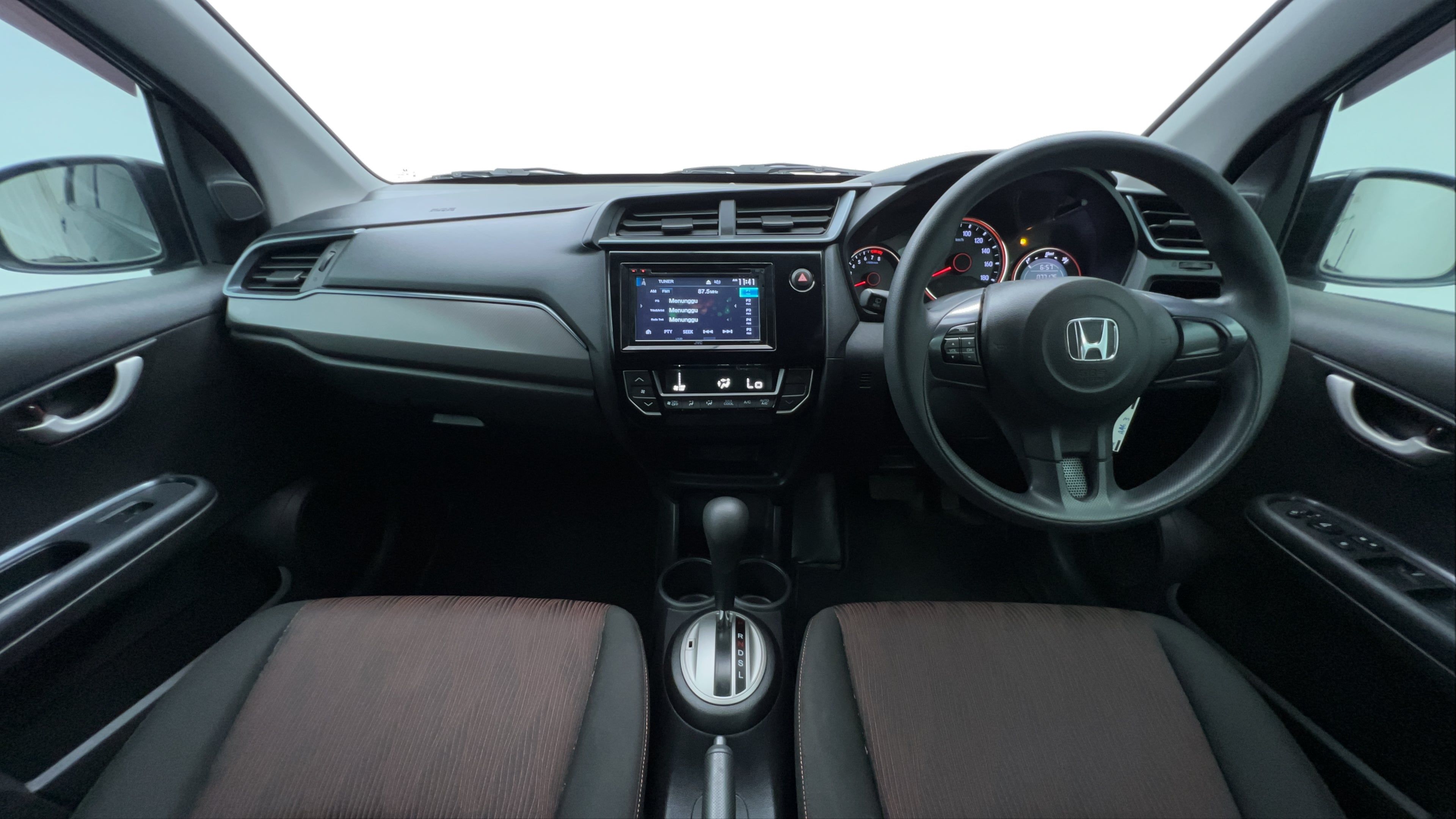 Dijual 2018 Honda Mobilio RS 1.5L AT RS 1.5L AT Bekas
