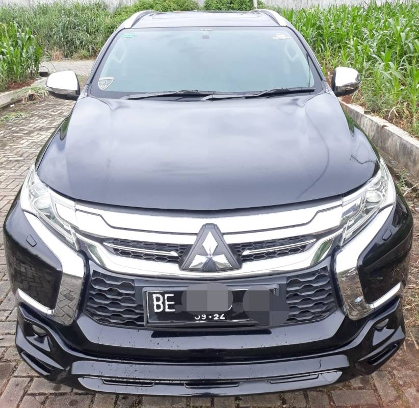 2017 Mitsubishi Pajero Sport  DAKAR HIPOWER 4X2 A/T DAKAR HIPOWER 4X2 A/T bekas