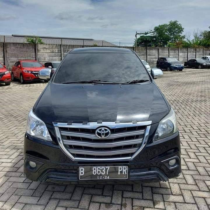 2013 Toyota Kijang Innova 2013 Toyota Kijang Innova