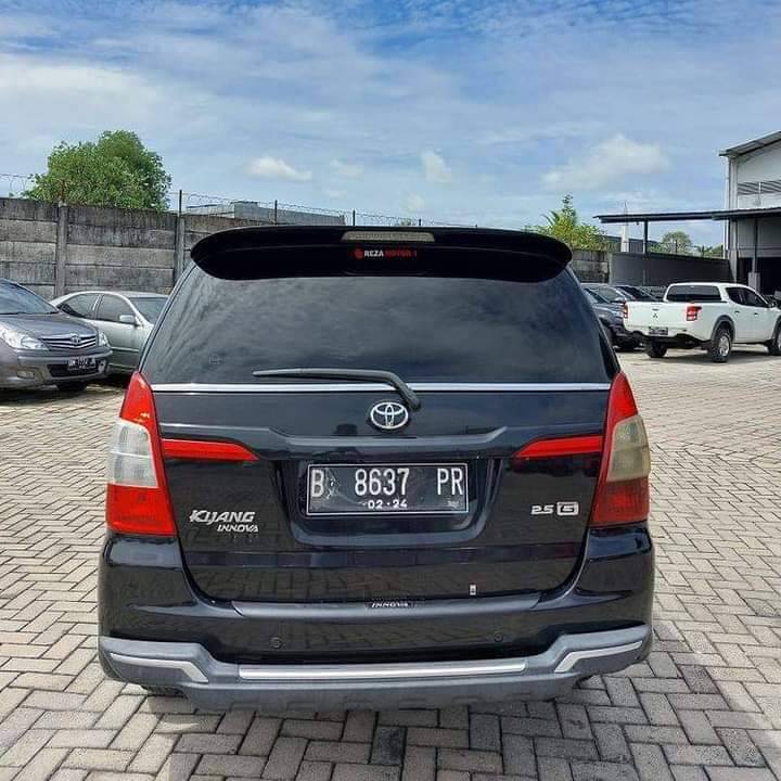 2013 Toyota Kijang Innova 2013 Toyota Kijang Innova