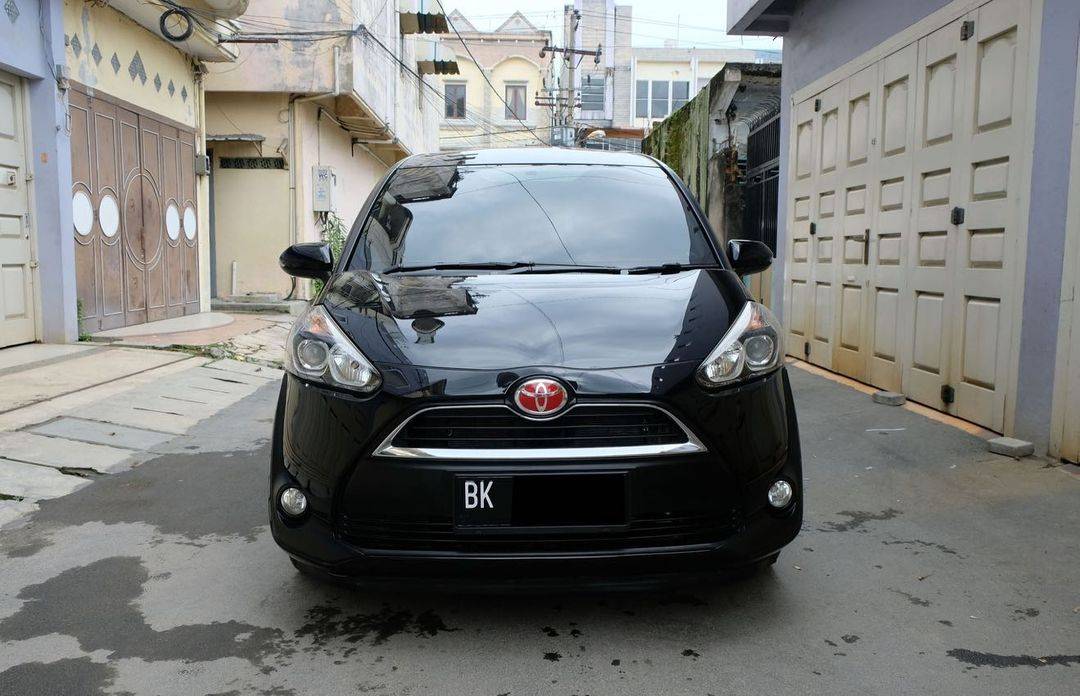 2016 Toyota Sienta Bekas 2016 Toyota Sienta Bekas