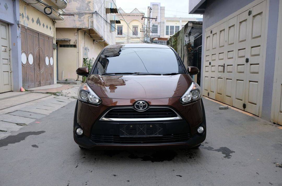 2017 Toyota Sienta 2017 Toyota Sienta