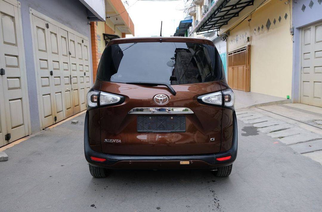 2017 Toyota Sienta 2017 Toyota Sienta