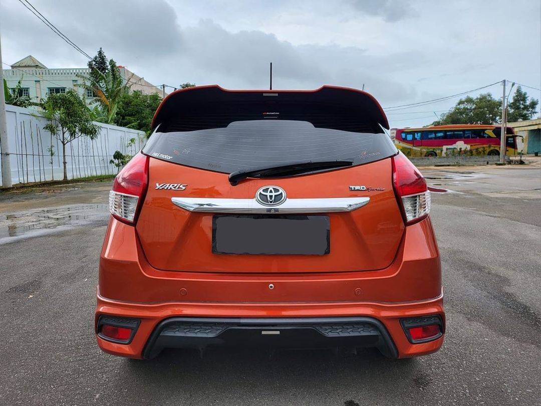 2015 Toyota Yaris 2015 Toyota Yaris