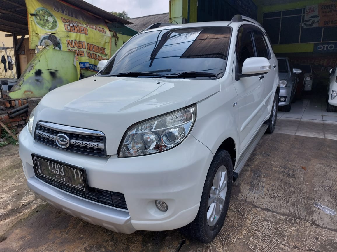 2013 Daihatsu Terios  TX MT Bekas 2013 Daihatsu Terios  TX MT Bekas
