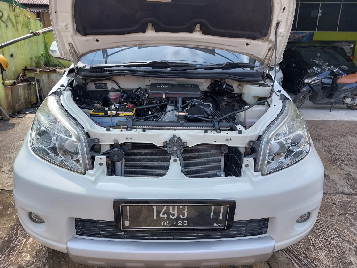 2013 Daihatsu Terios  TX MT 2013 Daihatsu Terios  TX MT