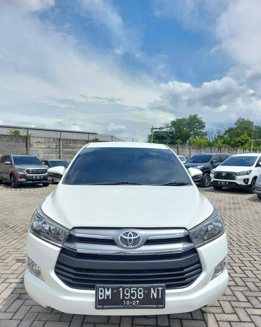 2017 Toyota Kijang Innova Bekas