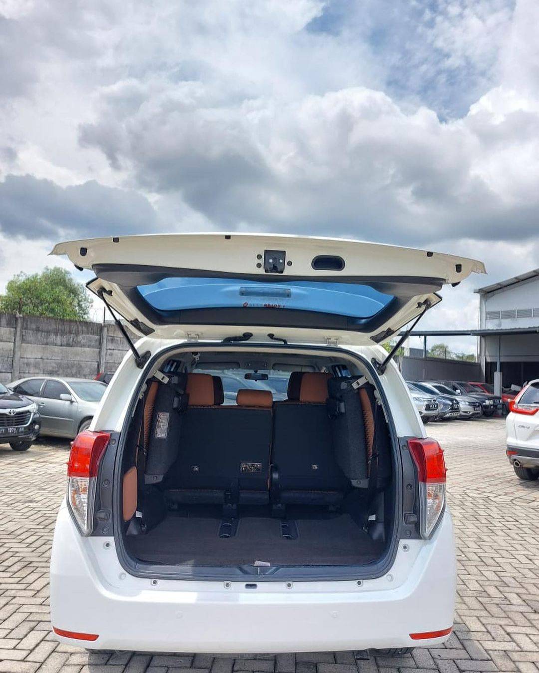 2017 Toyota Kijang Innova 2017 Toyota Kijang Innova