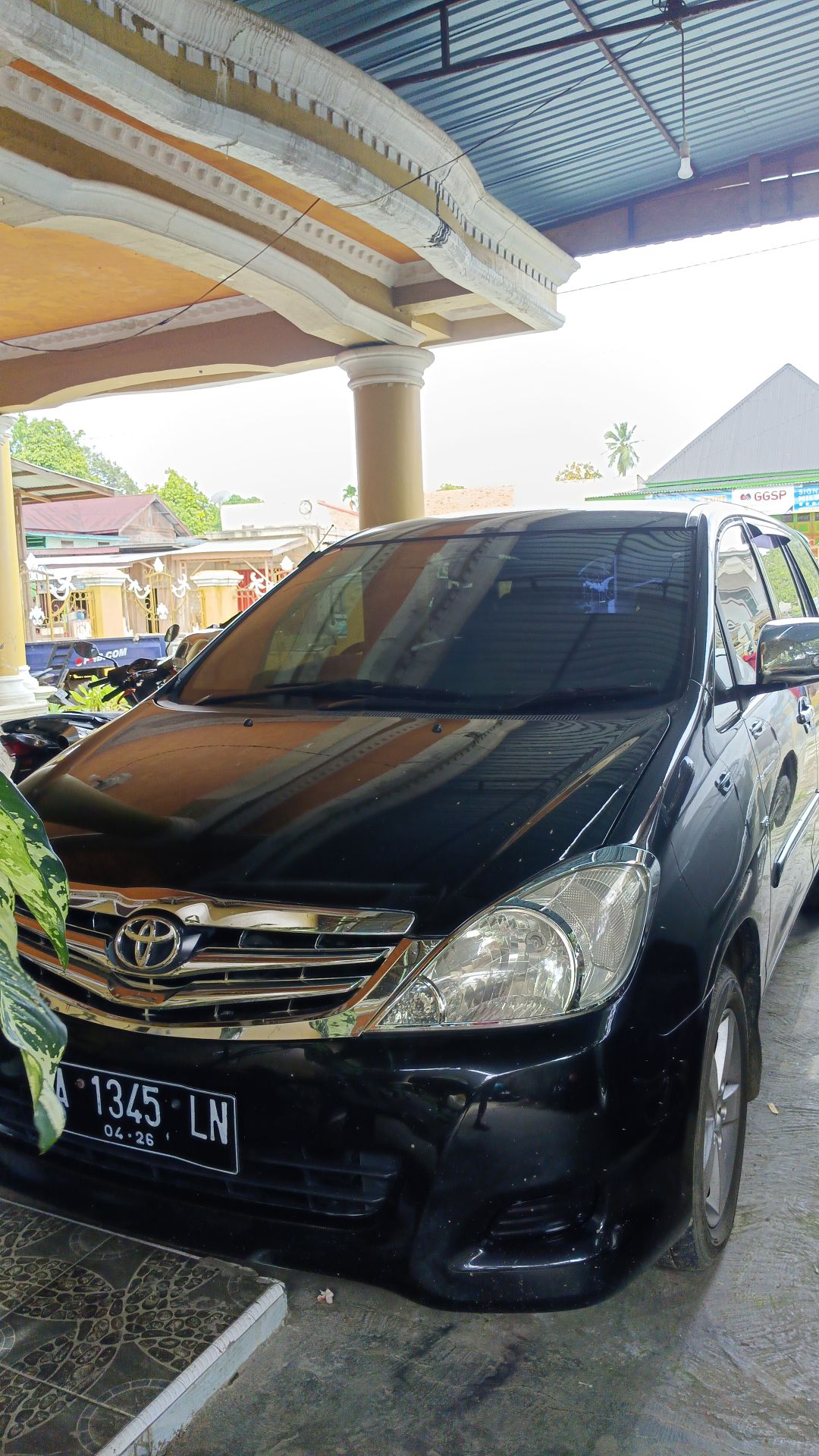Second Hand 2011 Toyota Kijang Innova Second Hand 2011 Toyota Kijang Innova