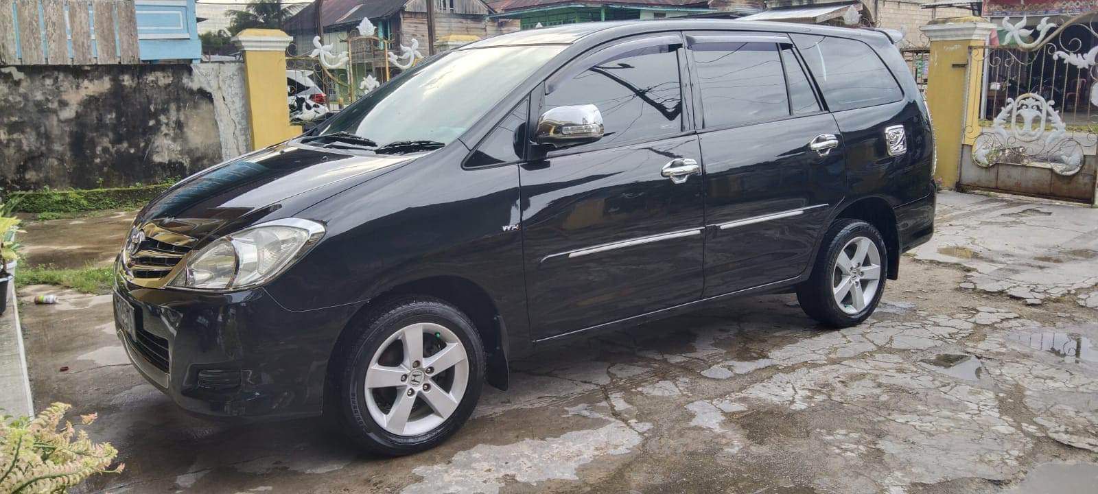 2011 Toyota Kijang Innova 2011 Toyota Kijang Innova