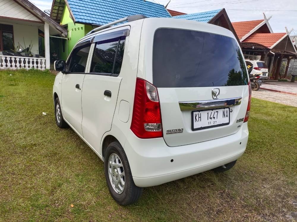 Old 2017 Suzuki Karimun Wagon R GL 4X2 MT GL 4X2 MT