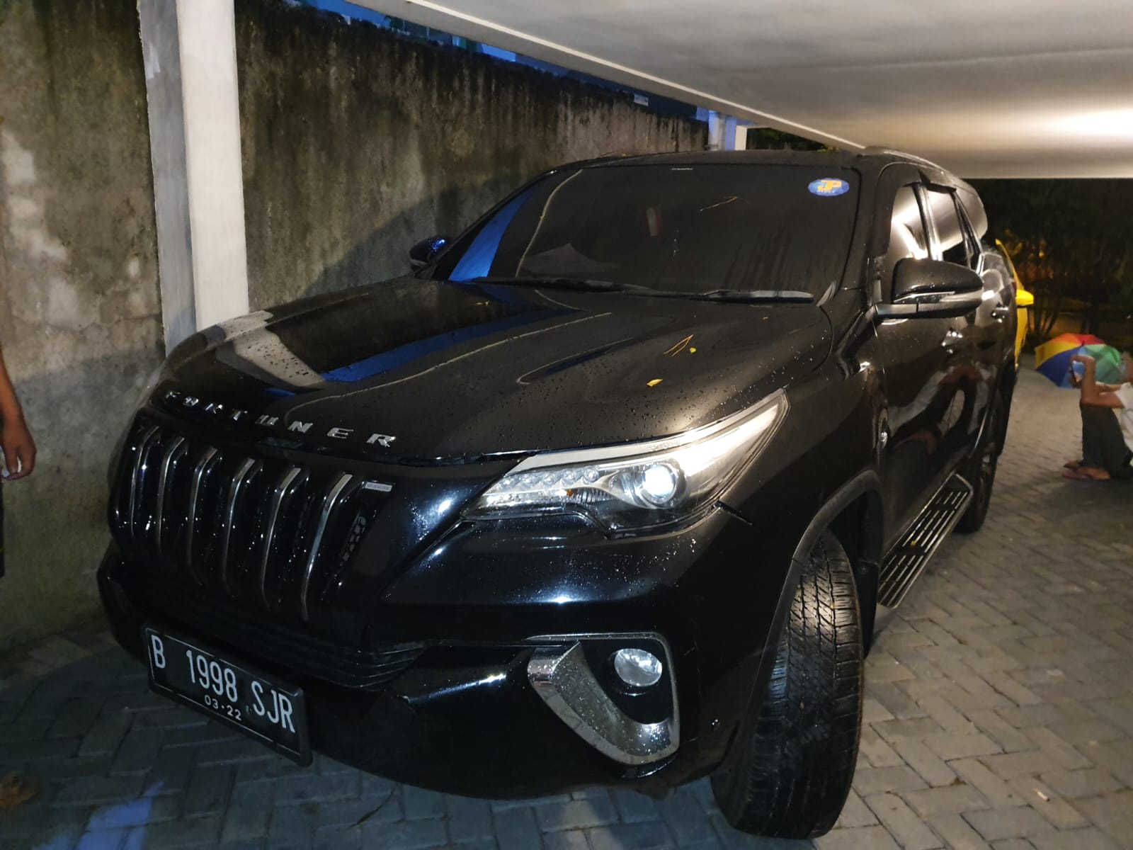 2017 Toyota Fortuner SRZ 4X2 TRD 2.7L AT 2017 Toyota Fortuner SRZ 4X2 TRD 2.7L AT