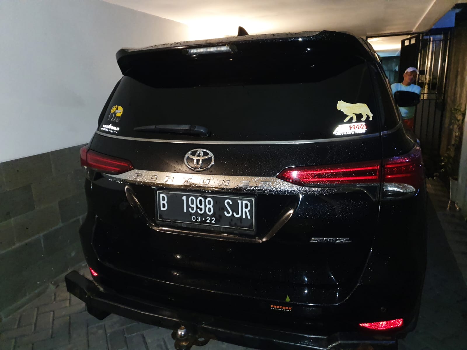 2017 Toyota Fortuner SRZ 4X2 TRD 2.7L AT 2017 Toyota Fortuner SRZ 4X2 TRD 2.7L AT