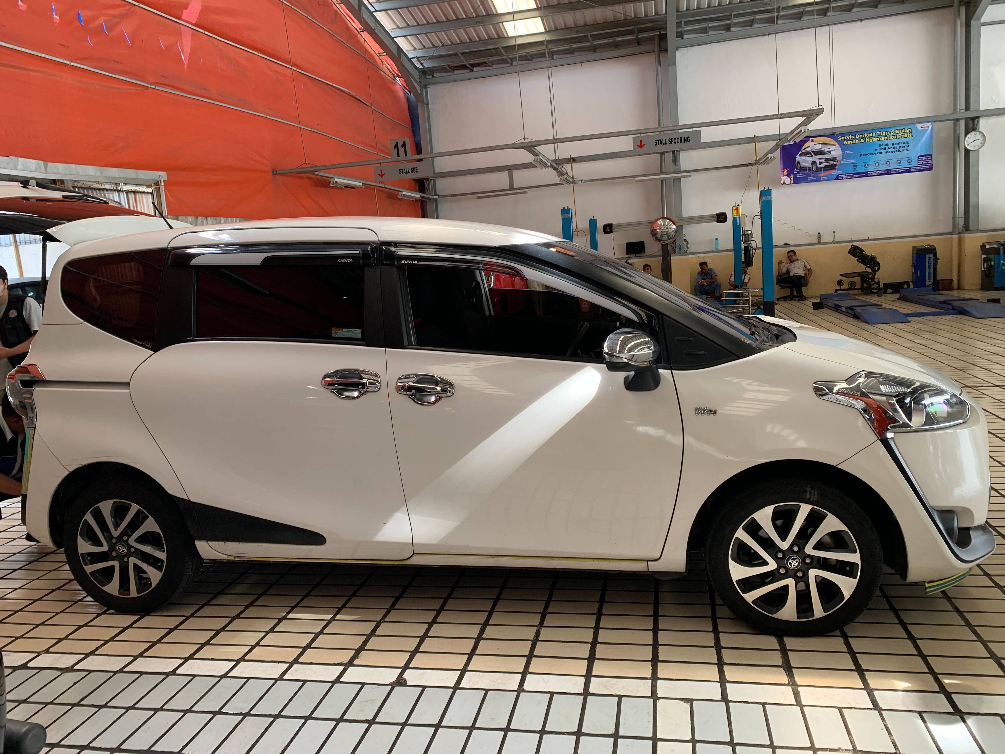 2016 Toyota Sienta 2016 Toyota Sienta