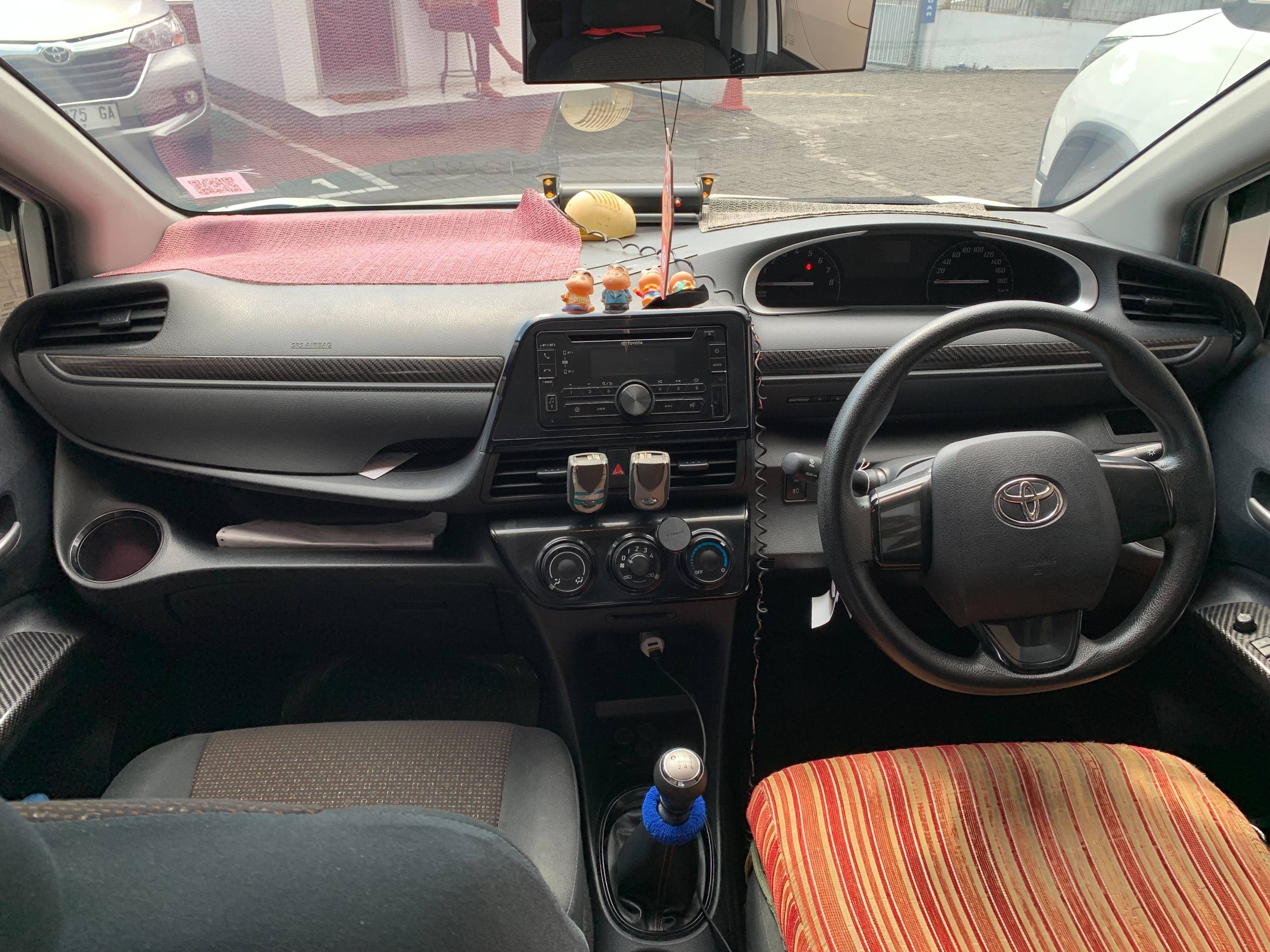 2016 Toyota Sienta 2016 Toyota Sienta