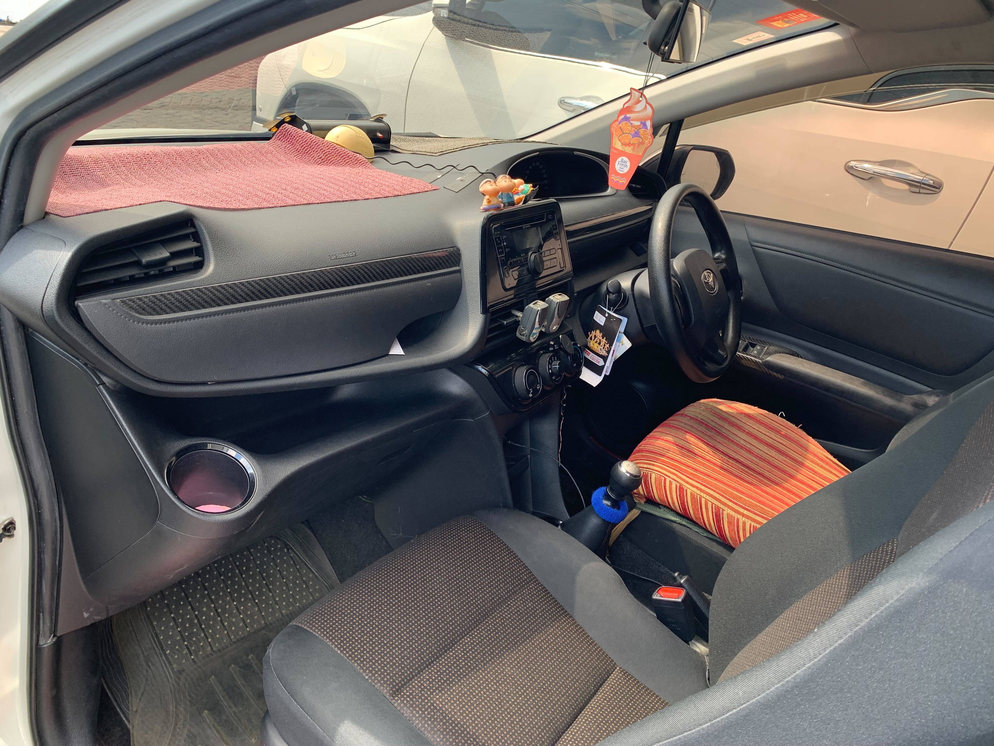 2016 Toyota Sienta 2016 Toyota Sienta