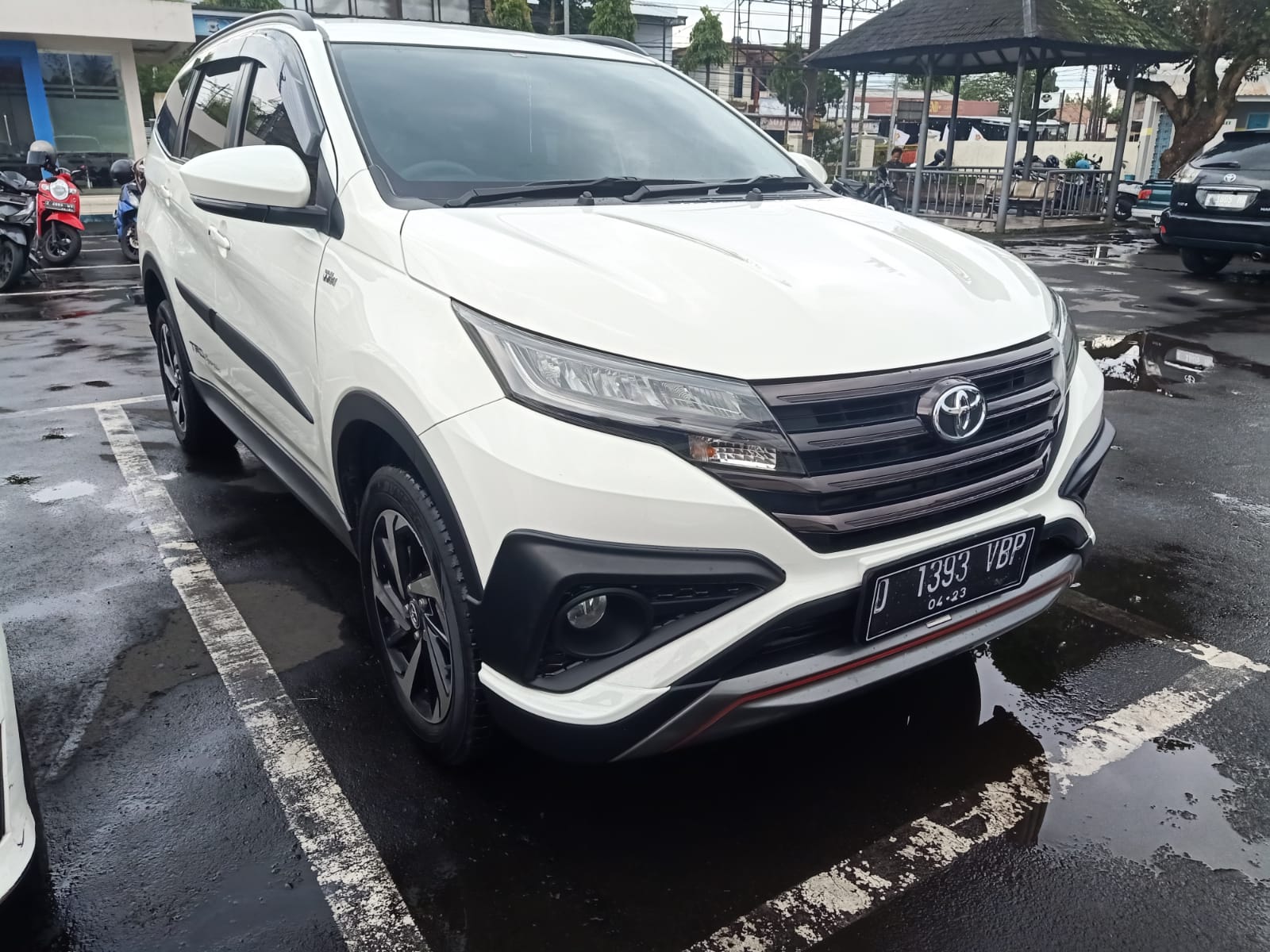 2018 Toyota Rush  1.5 S M/T TRD SPORTIVO DRESS UP 2018 Toyota Rush  1.5 S M/T TRD SPORTIVO DRESS UP