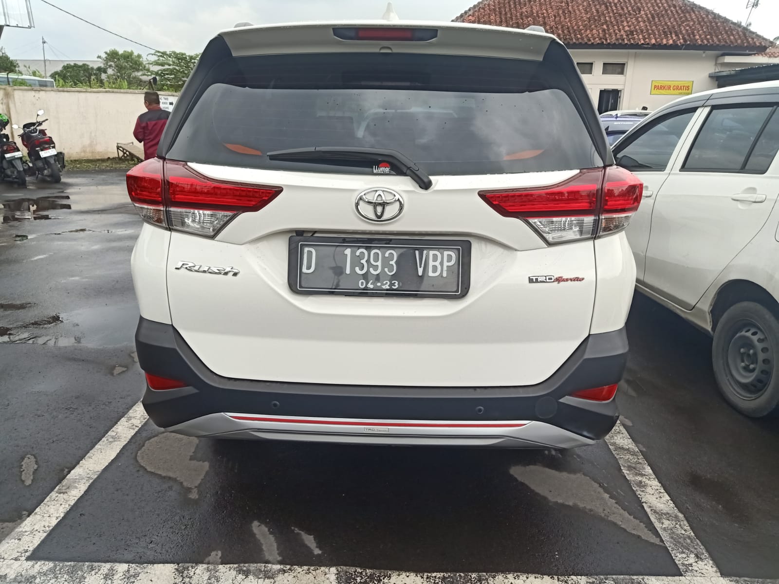 2018 Toyota Rush  1.5 S M/T TRD SPORTIVO DRESS UP 2018 Toyota Rush  1.5 S M/T TRD SPORTIVO DRESS UP