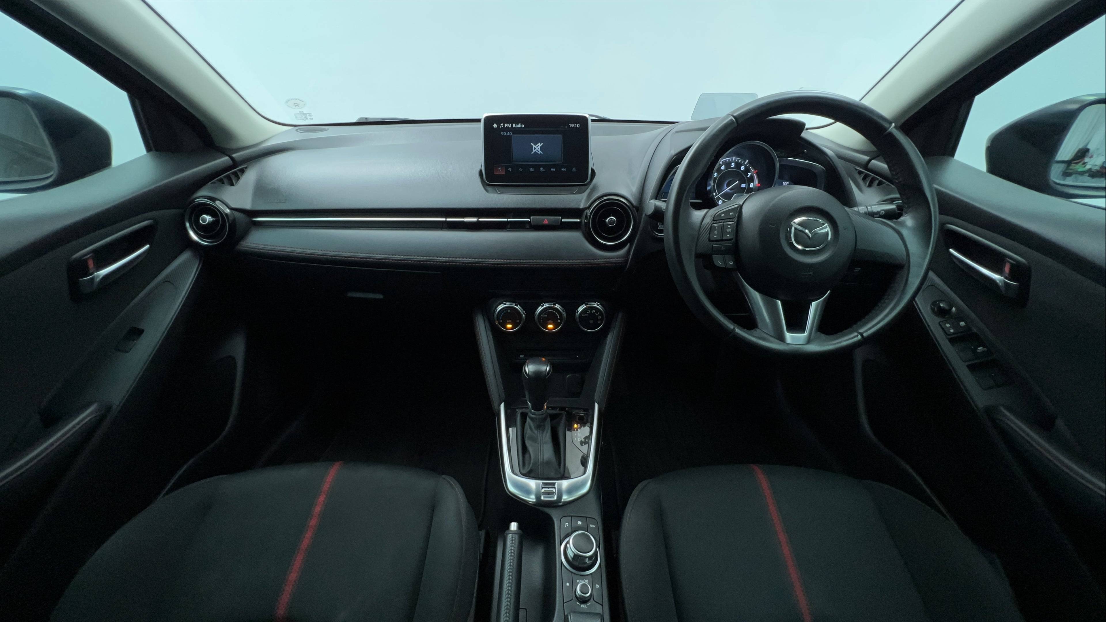 Dijual 2016 Mazda 2  1.5L GT AT 1.5L GT AT Bekas