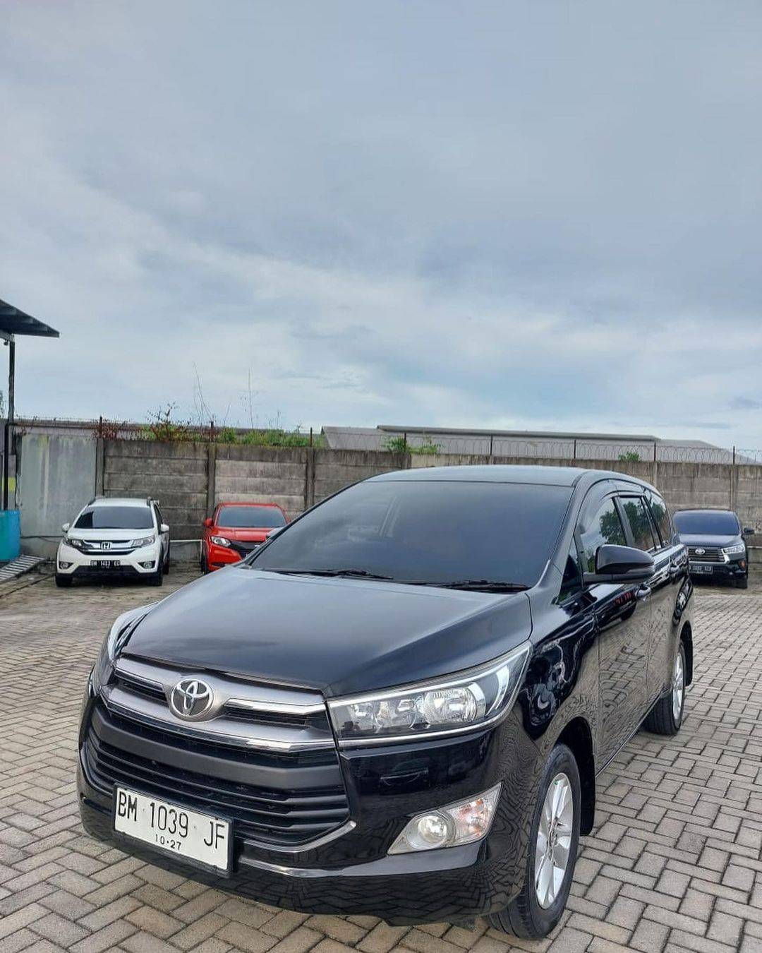 2017 Toyota Kijang Innova 2017 Toyota Kijang Innova
