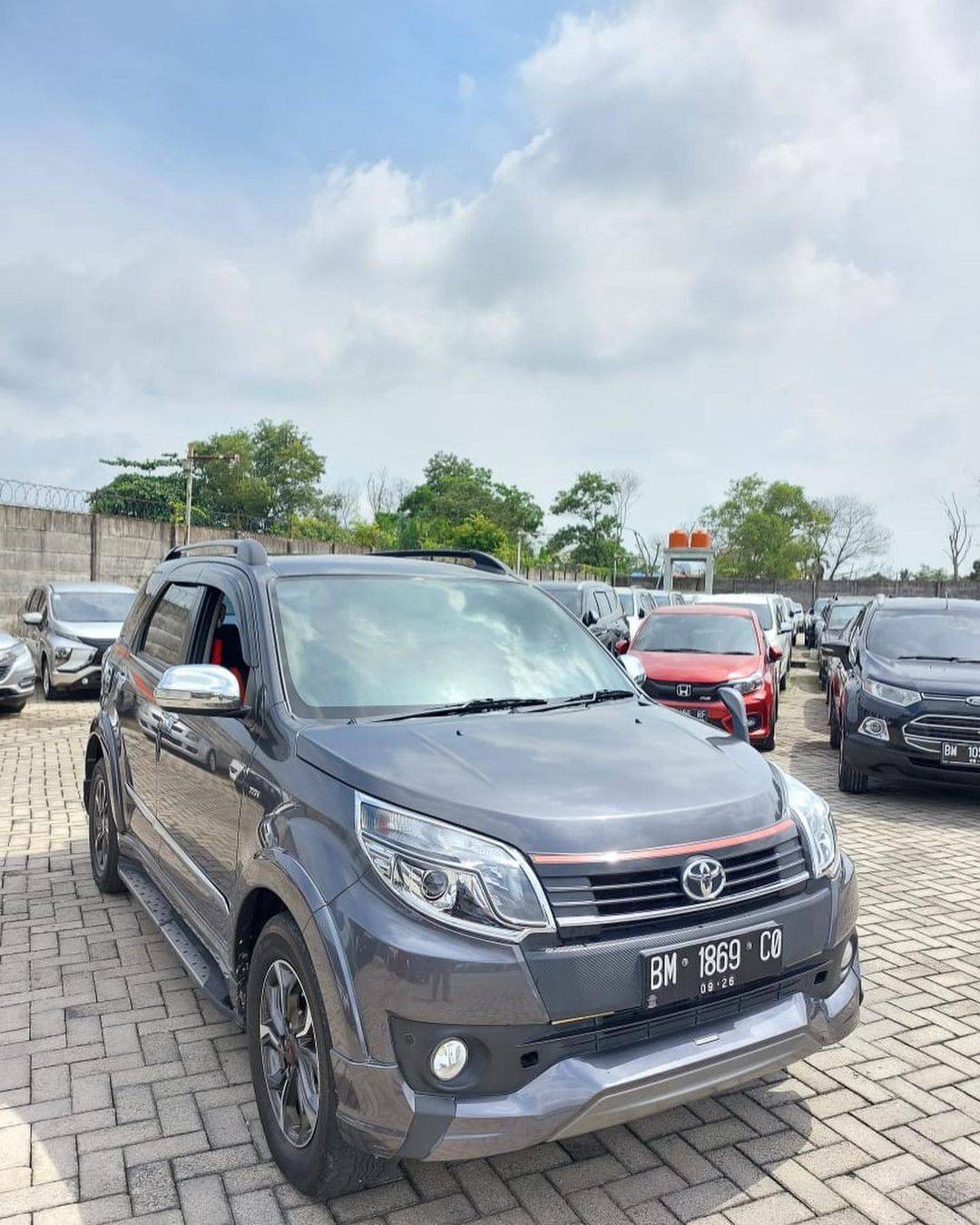 2016 Toyota Rush 1.5L TRD MT 2016 Toyota Rush 1.5L TRD MT