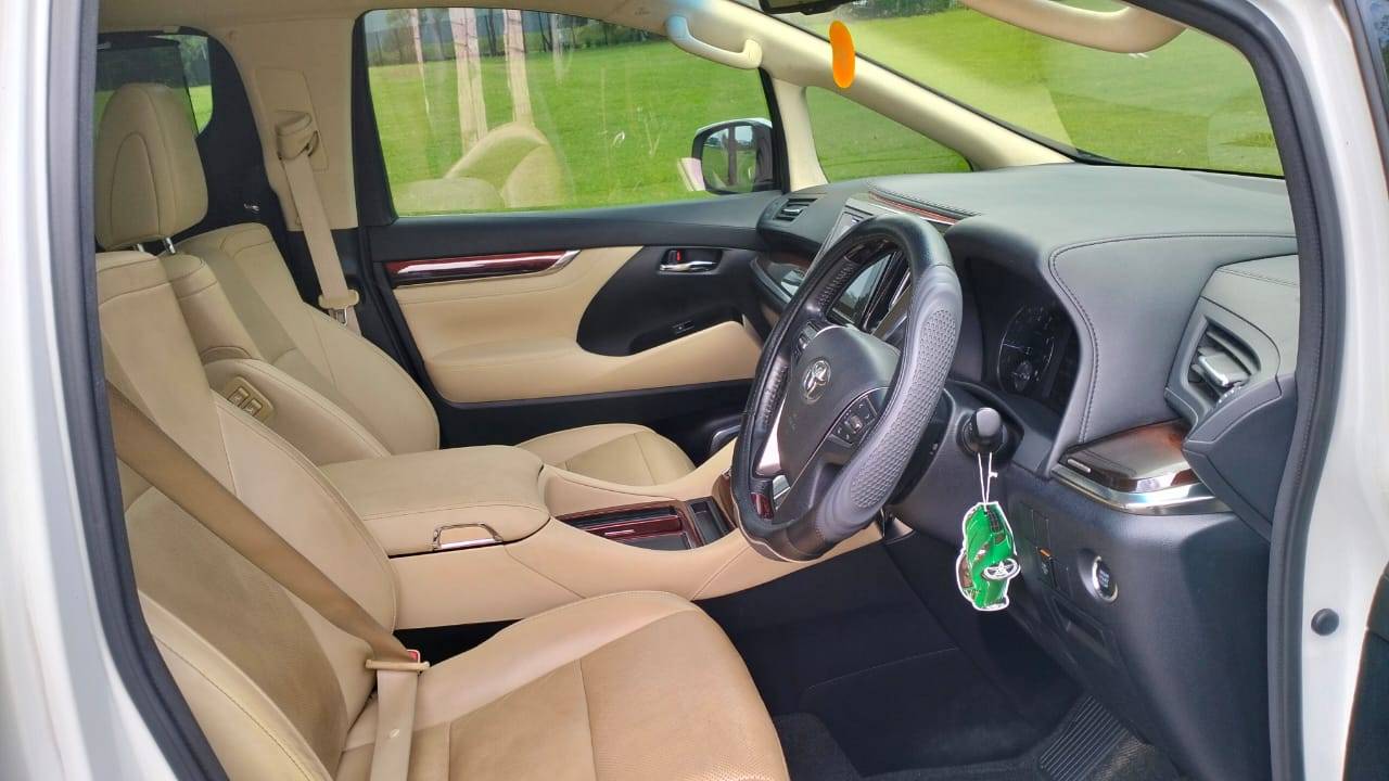 2016 Toyota Alphard 2016 Toyota Alphard