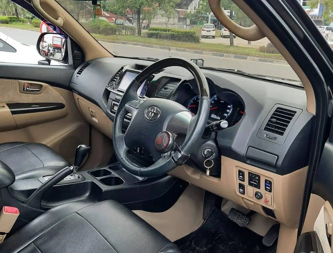 2013 Toyota Fortuner 2013 Toyota Fortuner