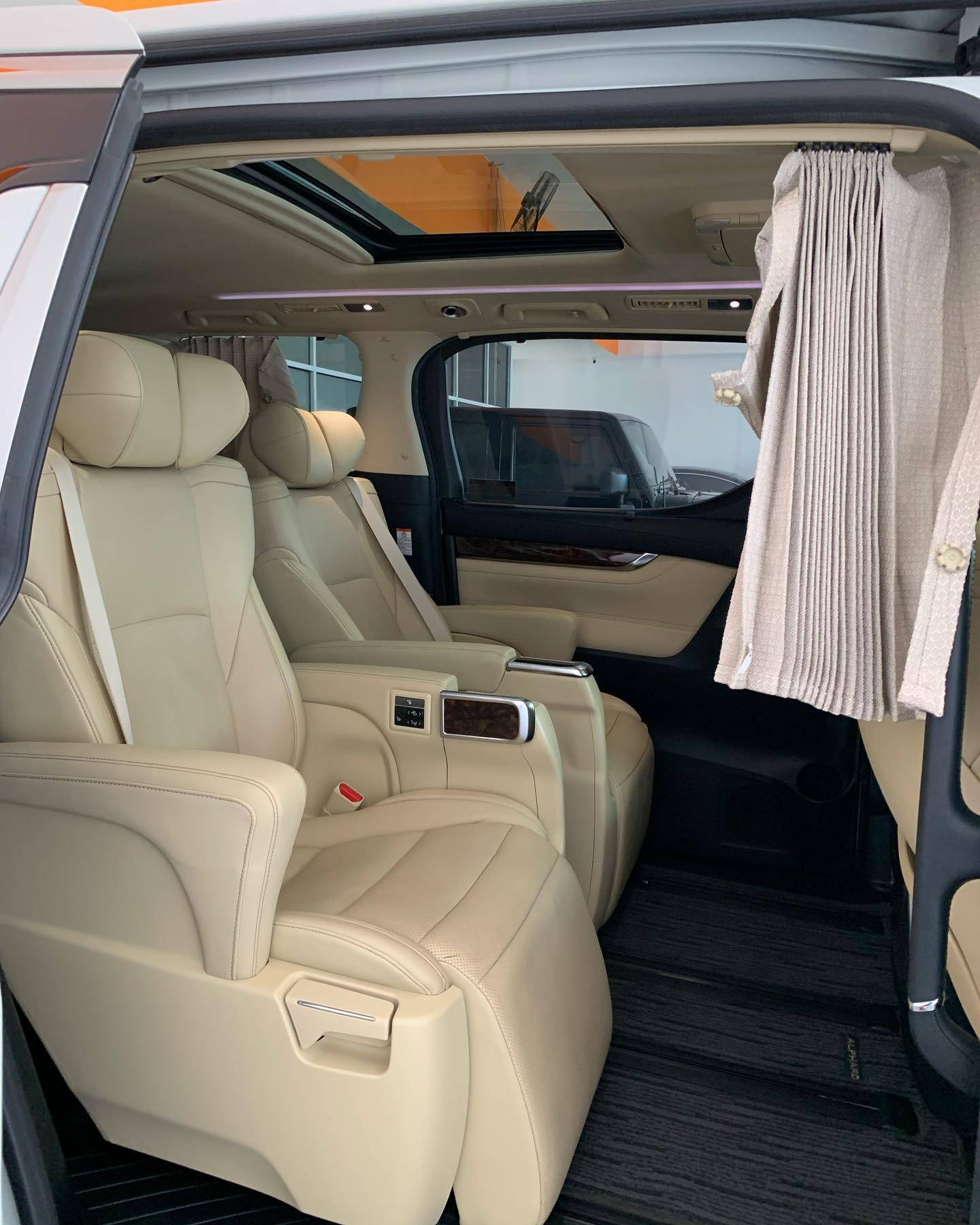 2019 Toyota Alphard 2019 Toyota Alphard