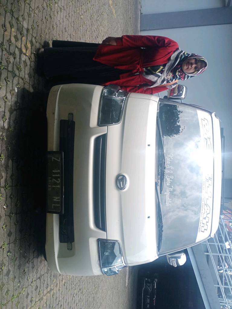 2015 Daihatsu Grand Max MB 1.3 D SD Bekas 2015 Daihatsu Grand Max MB 1.3 D SD Bekas