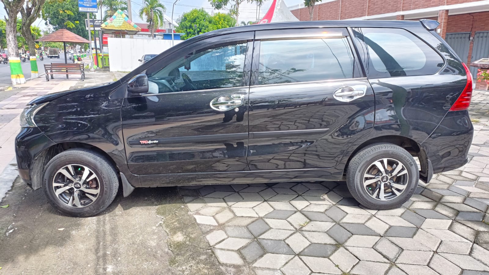 2016 Daihatsu Xenia 2016 Daihatsu Xenia