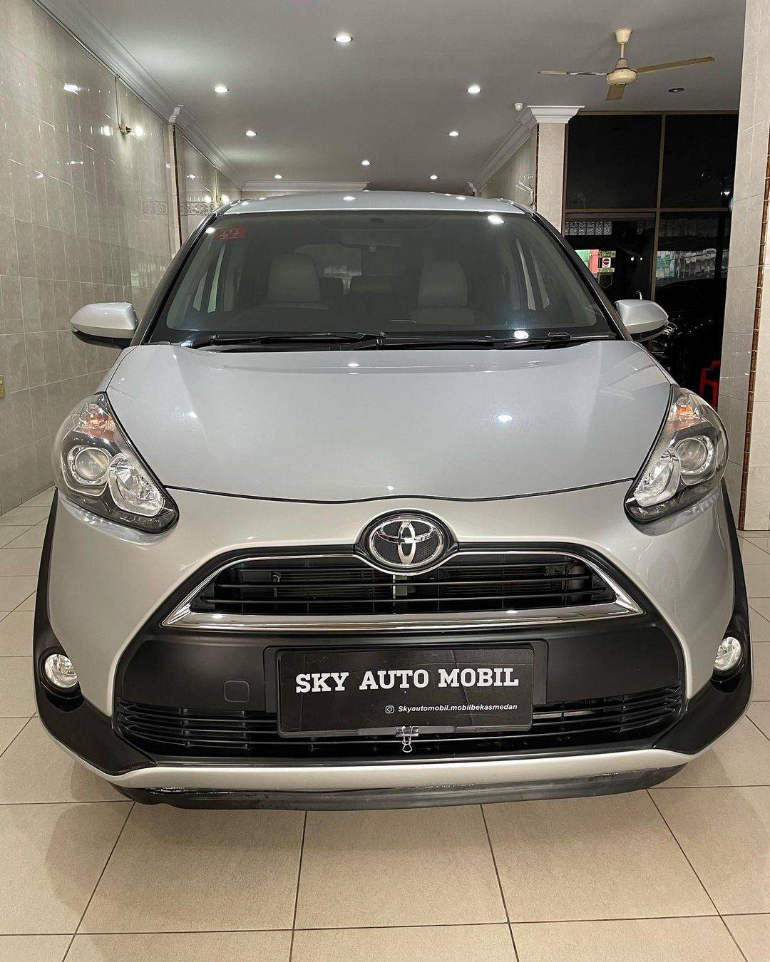 2017 Toyota Sienta 2017 Toyota Sienta